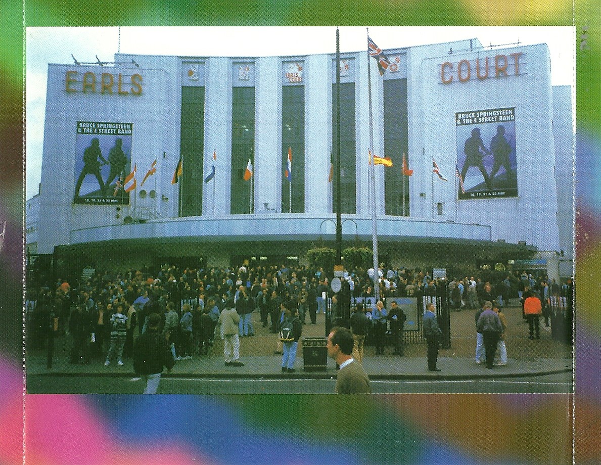 BruceSpringsteenAndTheEStreetBand1999-05-21EarlsCourtLondonUK (2).jpg